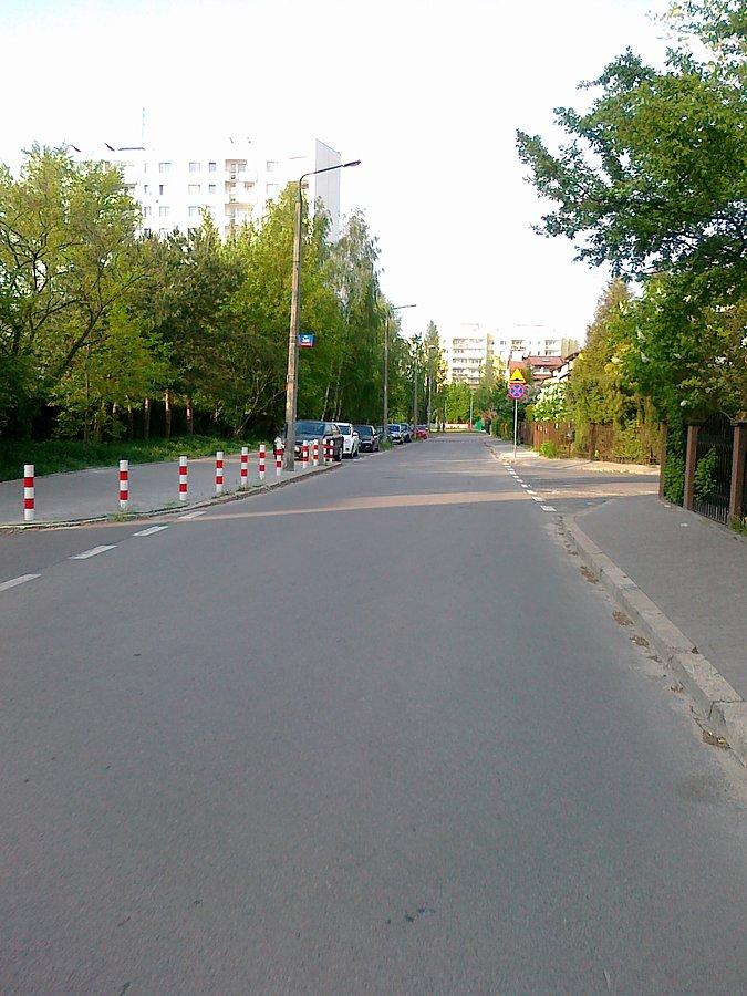 Drogi dziś zupełnie puste