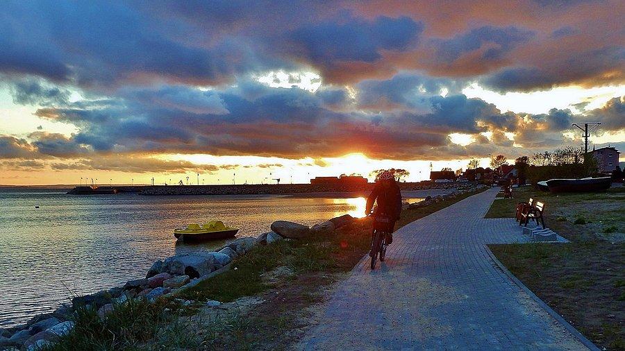 Na trasie wycieczki rowerowej -po Helu. Wracamy do Władysławowa.Zachód