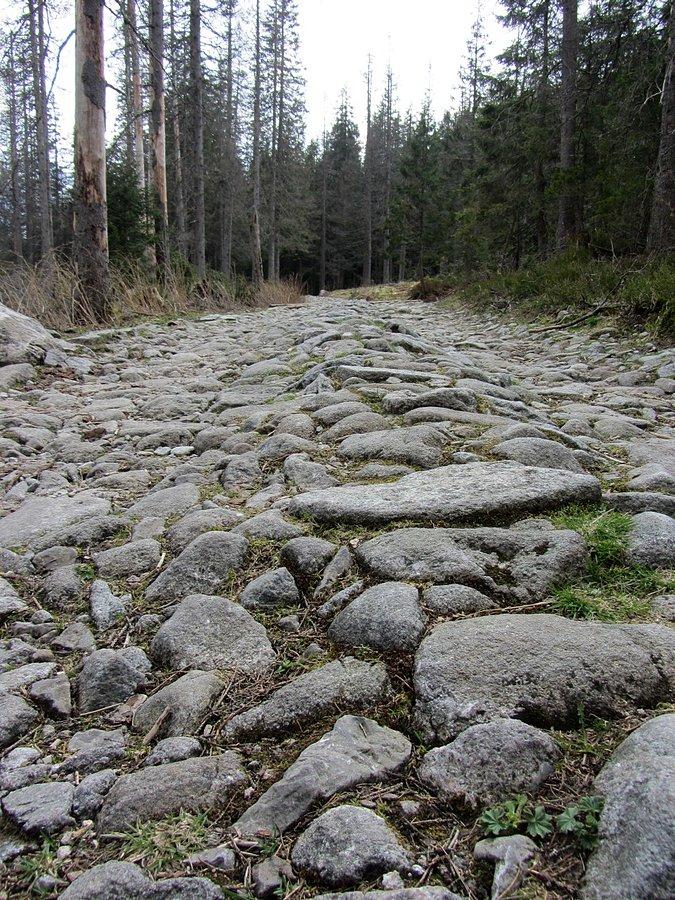 Kamyczki w Dolinie Suchej Wody