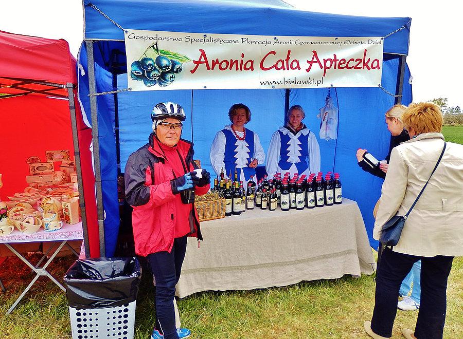 Żuławski Tulipan. Nalewki ,soki i wina z Aronii.Smakowałem, były rewelacyjne... :)