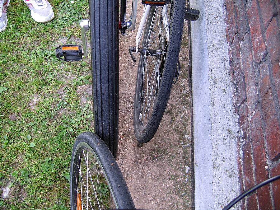 Szosowe 36", szosowe 28" i przełajowe (?) 26"