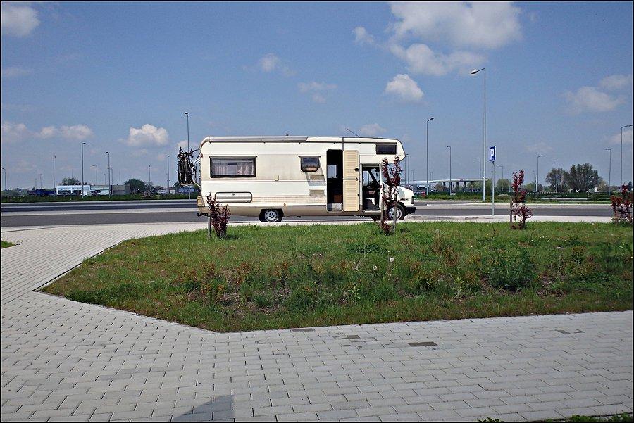 Kamper w trakcie postoju