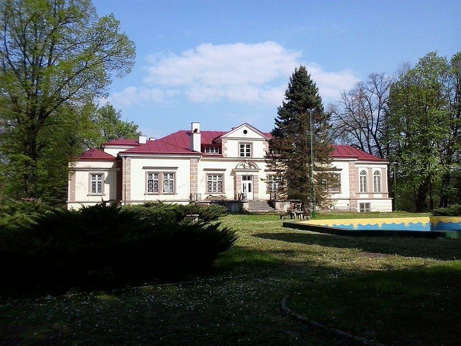 Dworek hr. Łastawieckich w Hadlach Szklarskich, przejeżdżałem tamtędy kilka razy, ale po raz pierwszy brama była otwarta