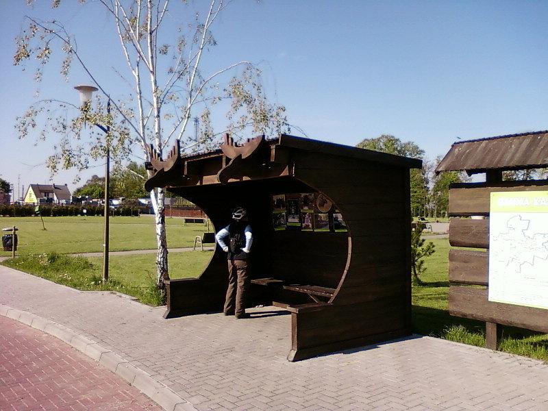 Kampinos - przystanek z rogami łosia