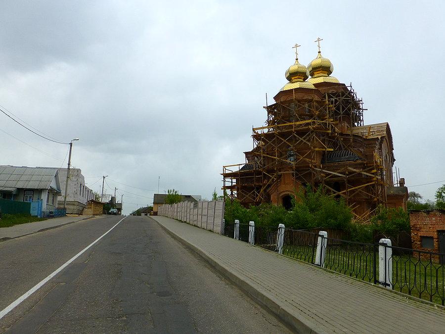 Budują cerkiew... skoro Łukaszenko pozwala... Nieśwież