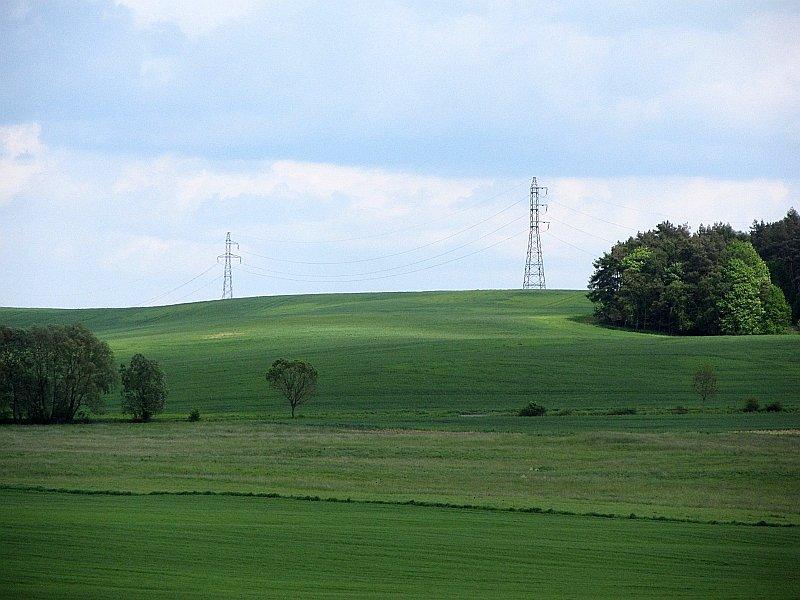 Widok na 122 metrowe wzniesienie nieopodal wsi Kowalskie