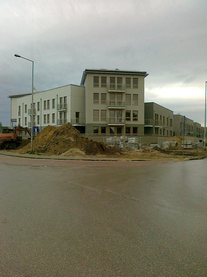 Budynek na skrzyżowaniu Osiedlowej i Świerszcza