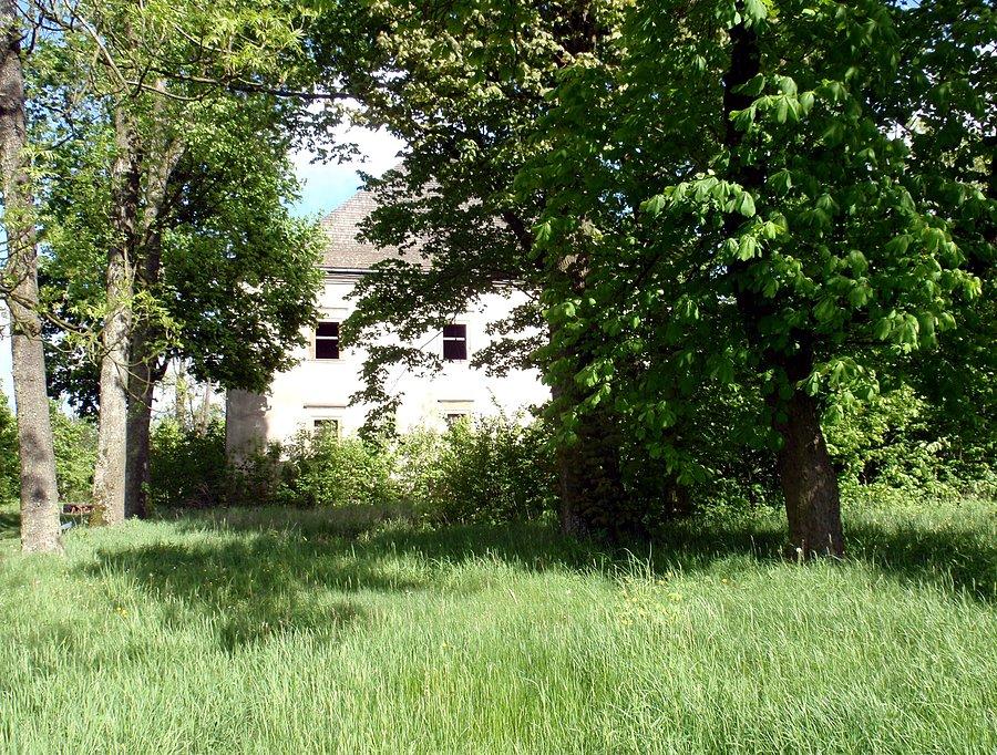 Dwór w Skotnikach