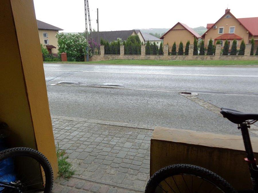 Dyszcz w Kielnarowej