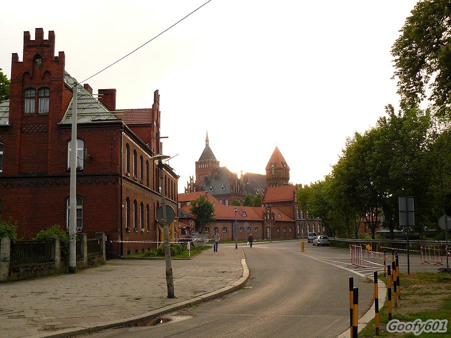 Straż ładnie komponuje się z Czerwoną Chemią :)