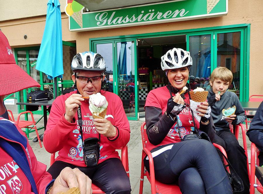 Rowerowy Potop-Karlskrona w Szwecji. Odpoczynek i lody