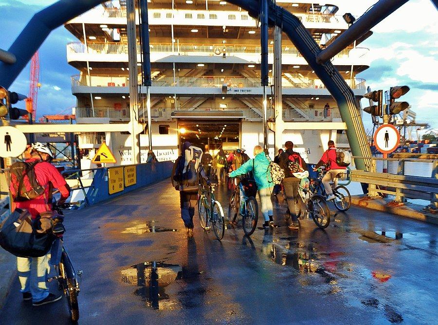 Rowerowy Potop-Karlskrona w Szwecji.Gdynia port