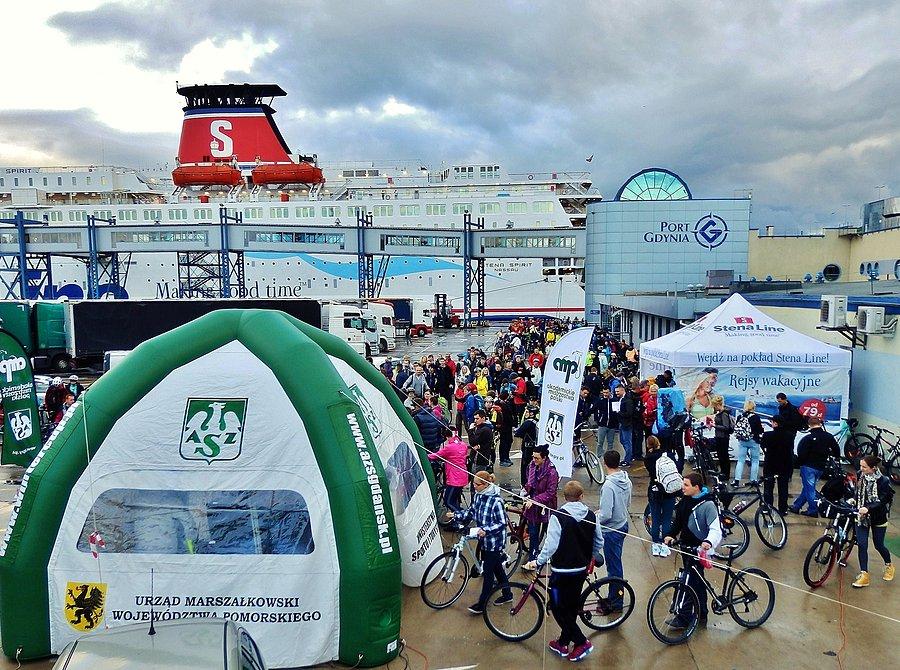 Rowerowy Potop-Karlskrona w Szwecji.Gdynia port