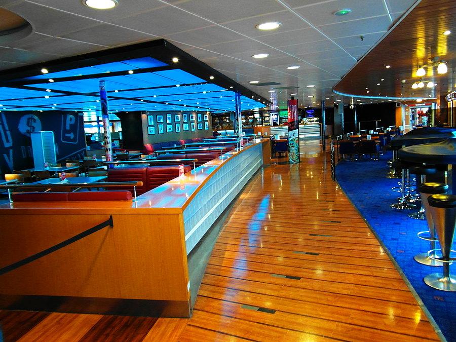 Jeden z barów na Stena Line