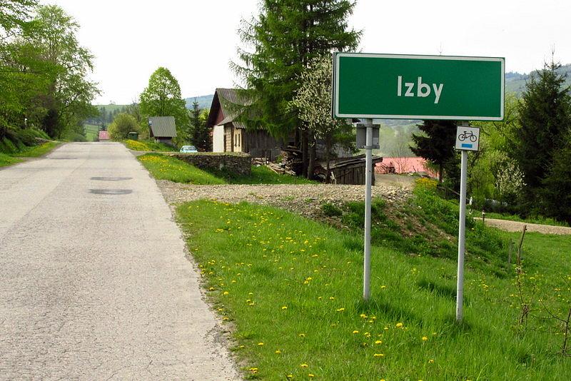 Izby niedaleko Mochnaczki