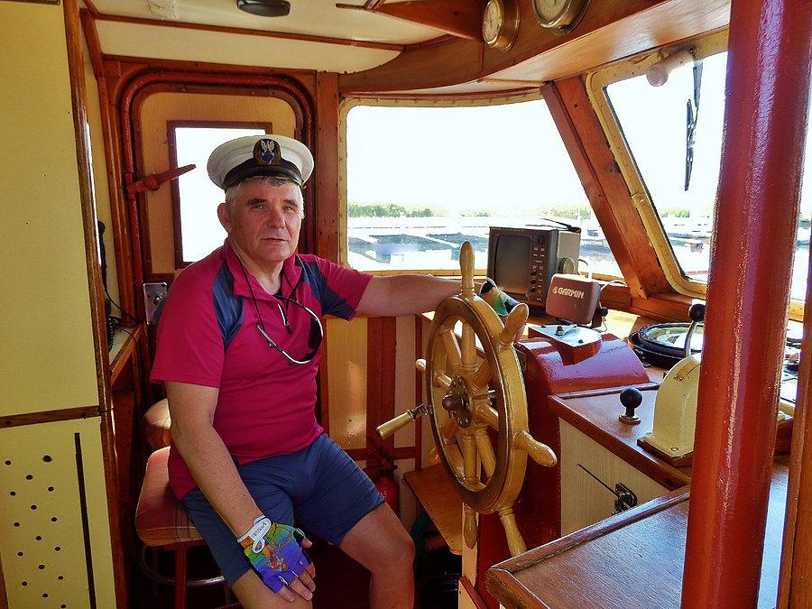 Port w Kątach Rybackich. Ja za sterem :)