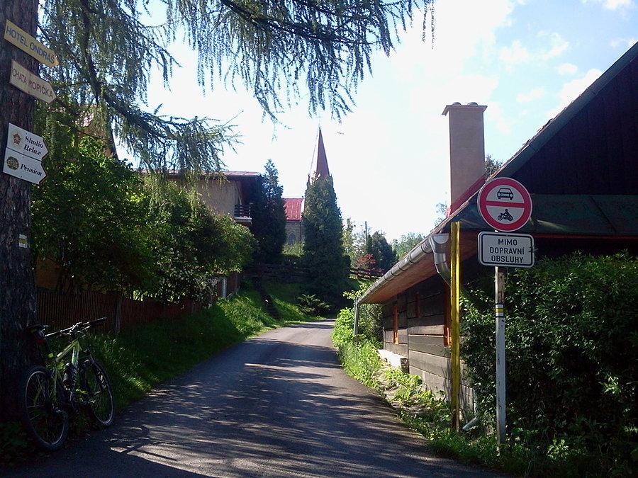 Komorni Lhotka