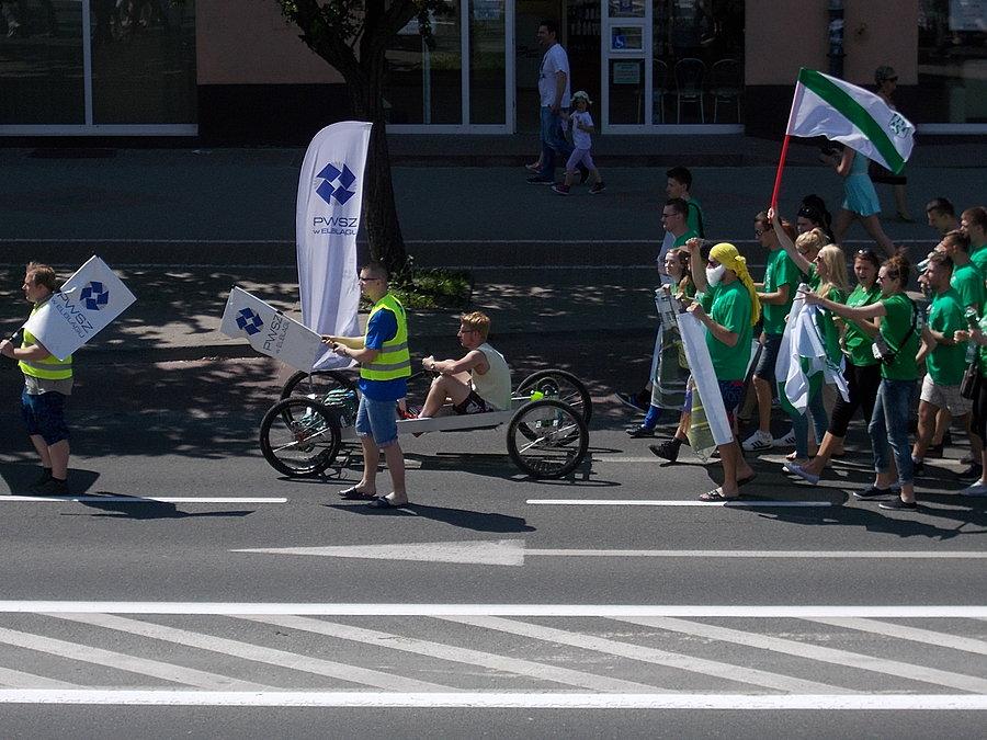 Parada studentów podczas Turbinaliów 2014