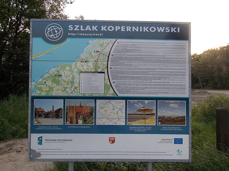 DW 503 - tablica pieszego Szlaku Kopernikowskiego