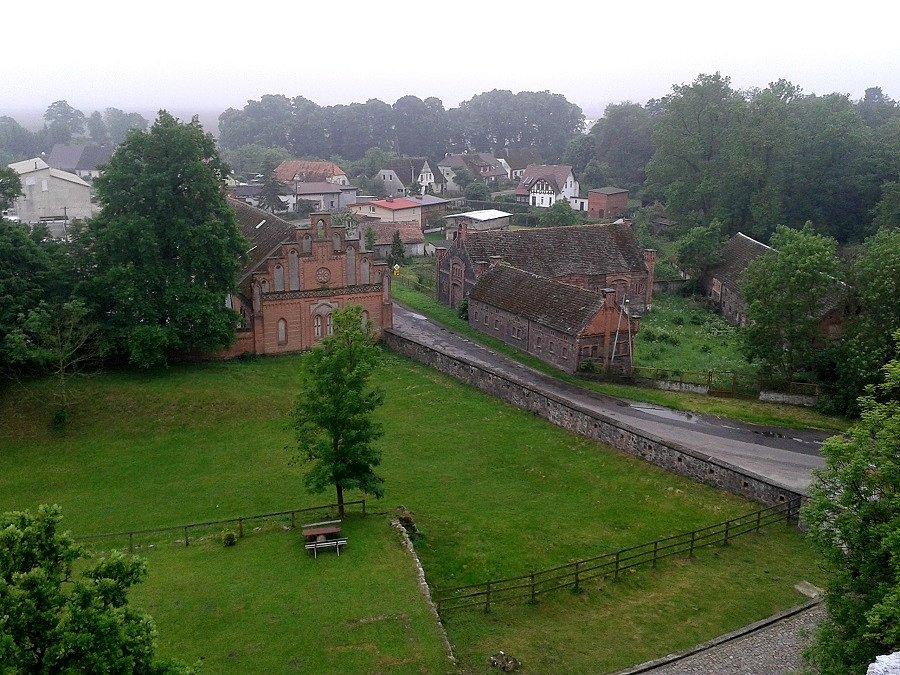 Widok z wieży na Pęzino