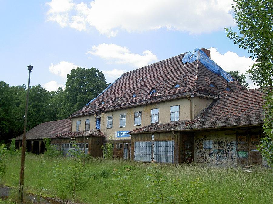 Ruiny dworca w Leśnicy