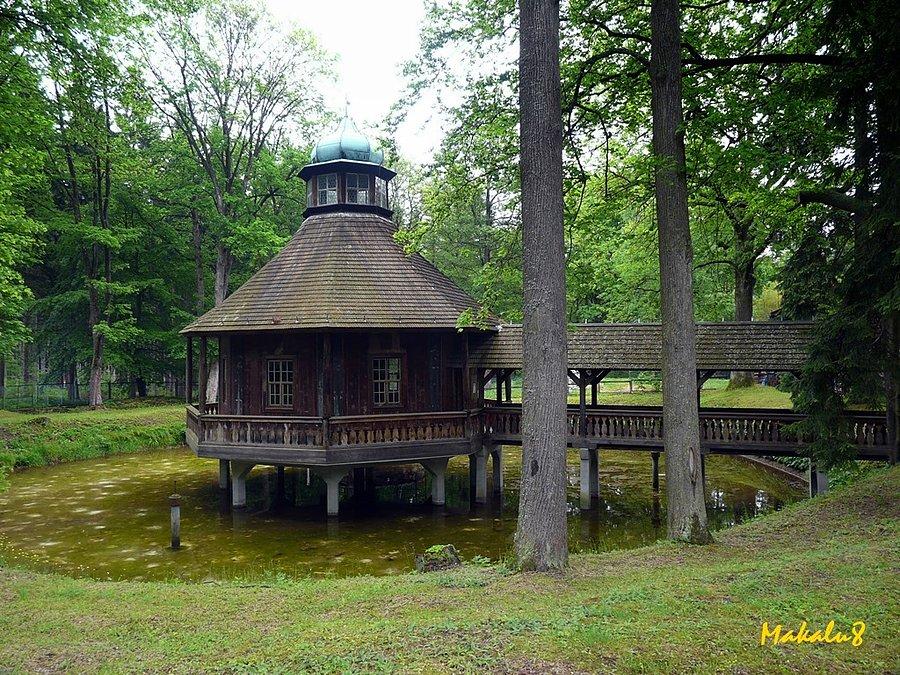 Krzeszów- Betlejem domek na wodzie