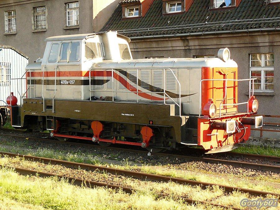 Lokomotywa spalinowa 401Da -057