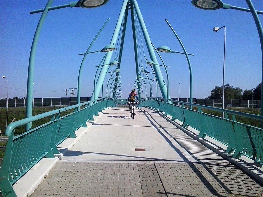 Kładka nad autostradą