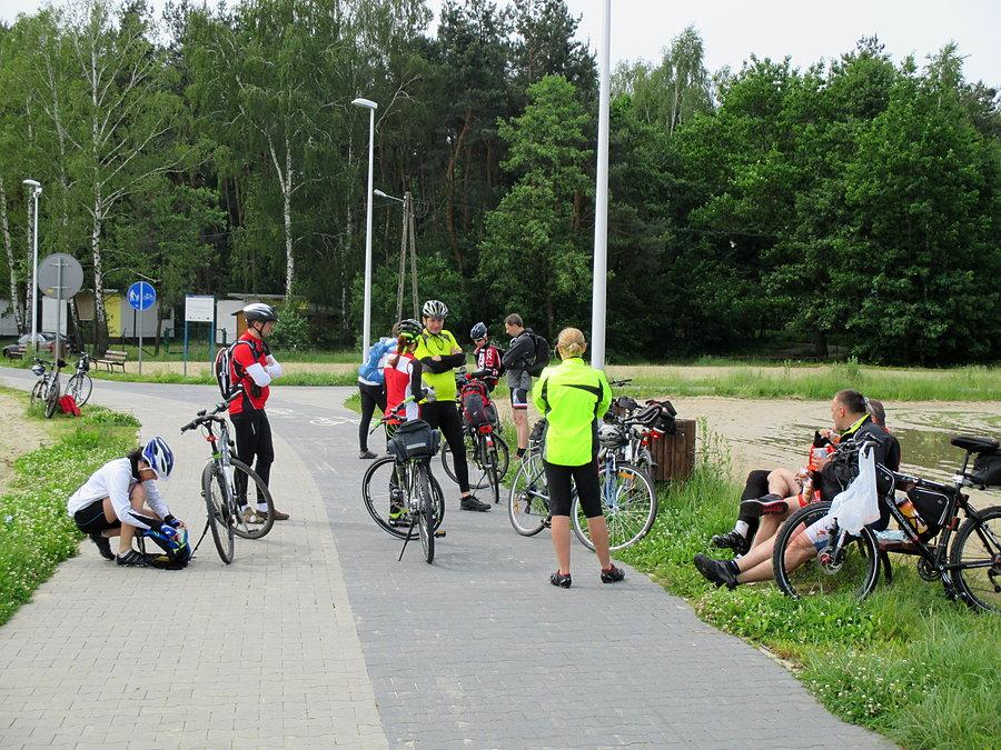 Pierwszy postój nad jeziorem Firlej