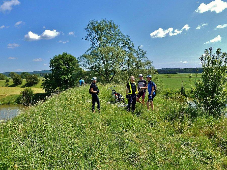 W drodze na Szlak Kopernikowski. Zboczyliśmy zobaczyć ruiny mostu na Nogacie