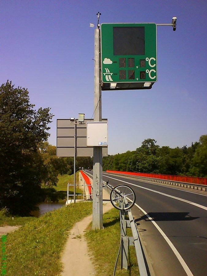 Asfalt miał o 53*C za dużo