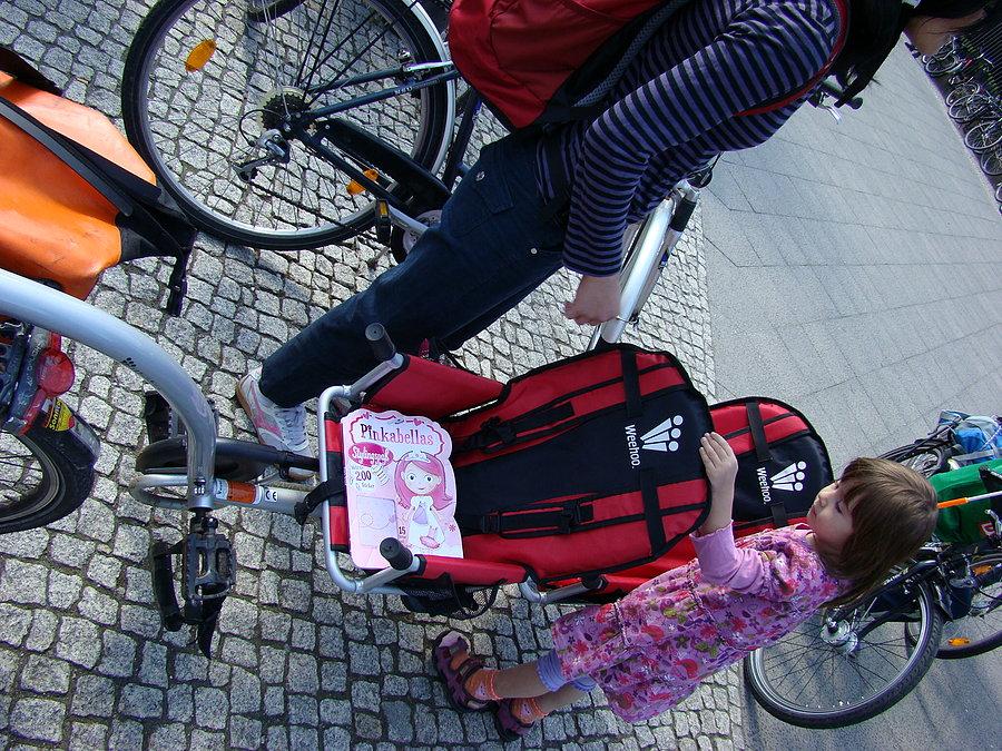 Sternfahrt 2014 tandemowa przyczepka dla dzieci oczywiscie ciągnięta przez ... tandem