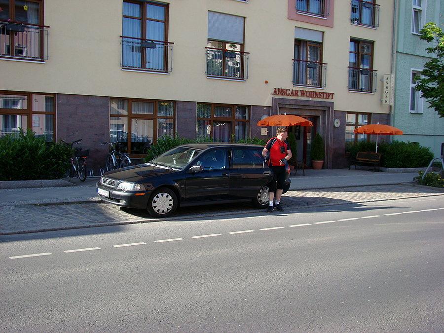 Sternfahrt 2014 dojechaliśmy do Bernau . tu żegnamy Benaska który wraca do domu samochodem
