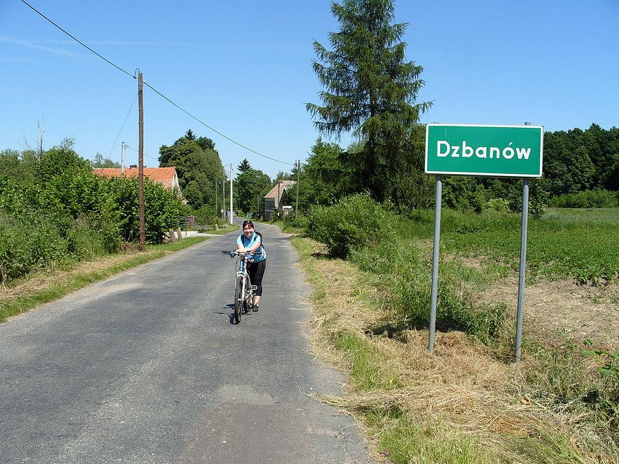 Dzięki temu zajściu Patrycja zostaje sama i liczy już łupy które trafią tylko w jej łapki, gdzie tu sprawiedliwość i wiążące umowy między wspólnikami ;P