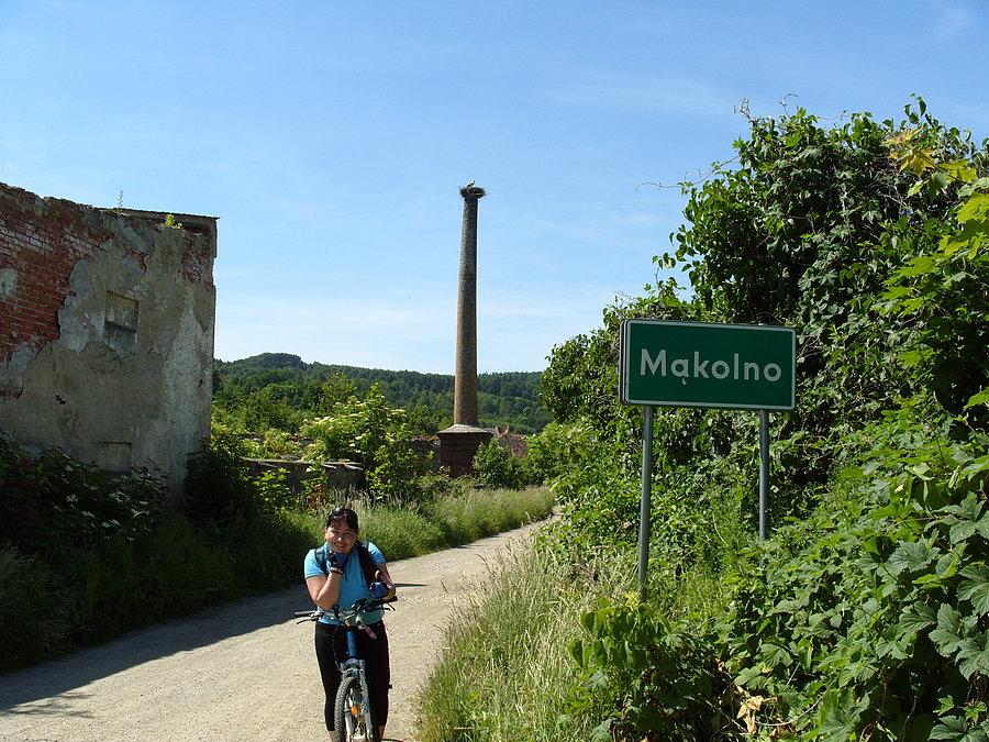 W Mąkolnie jednak czuję podstęp, maślane oczki, słodki uśmiech, wszystko było by OK ale nagle dostrzegam w oddali boćka a jak bociek to tylko jedno w głowie ;))))