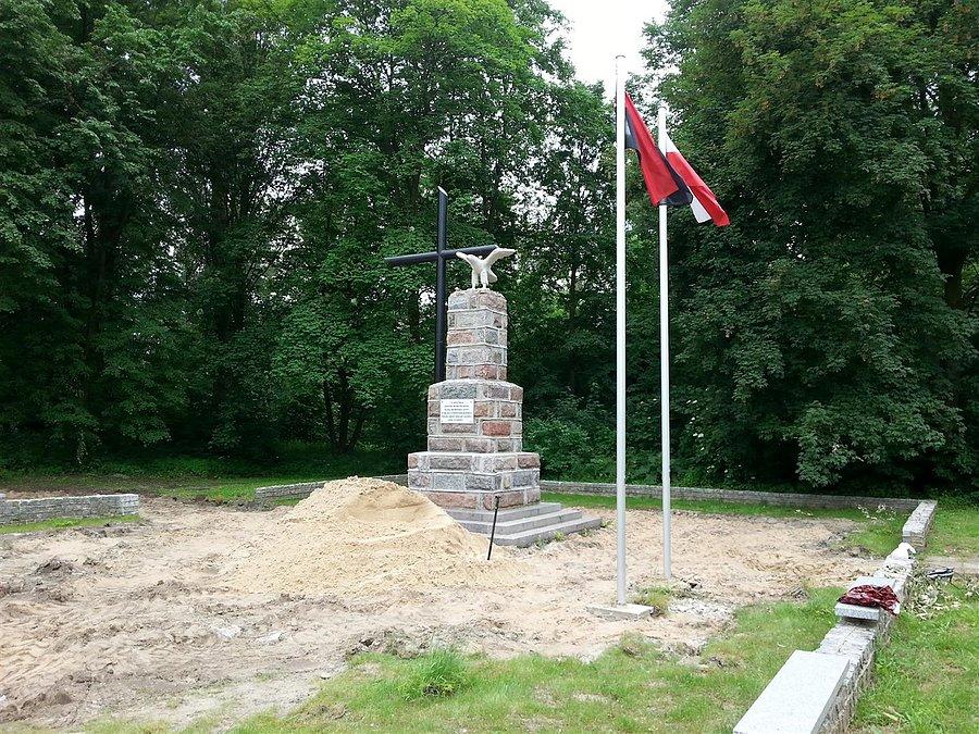 Kazuń Nowe Osiedle. Pomnik poległych w 1939r