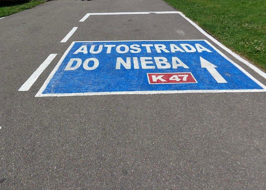 Do nieba :)