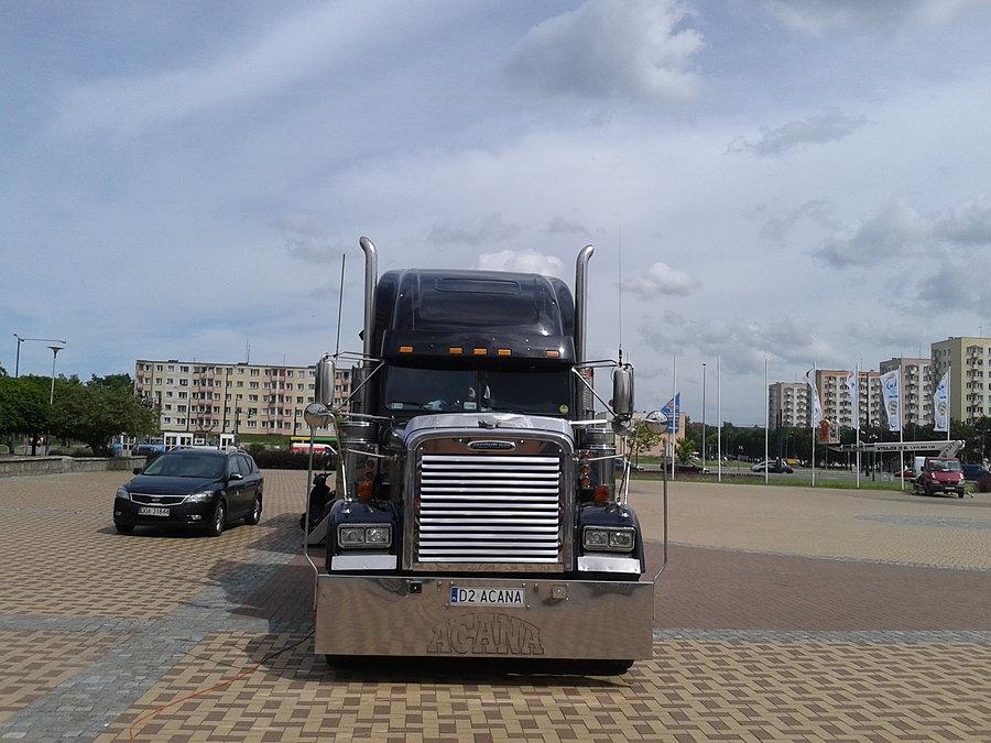 Freightliner Classic XL