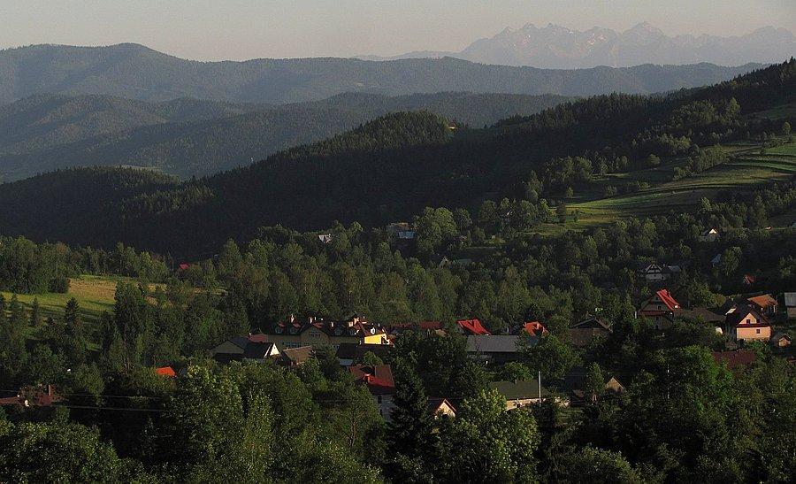 Ładne widoczki z podjazdu na Przeł.Słopnicką