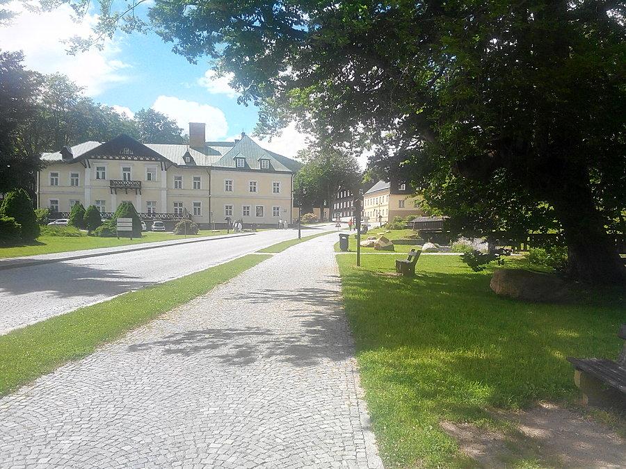 Karlova Studanka