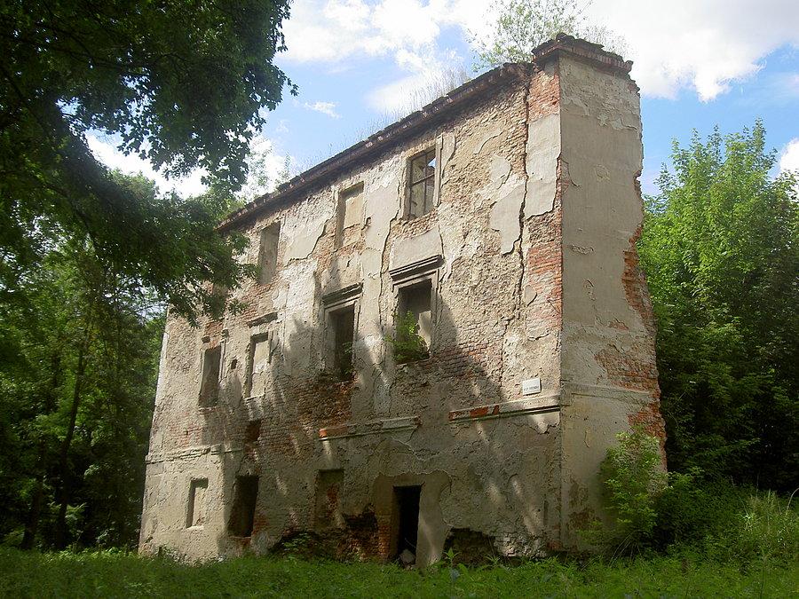 Ruiny zamku w Chrzelicach