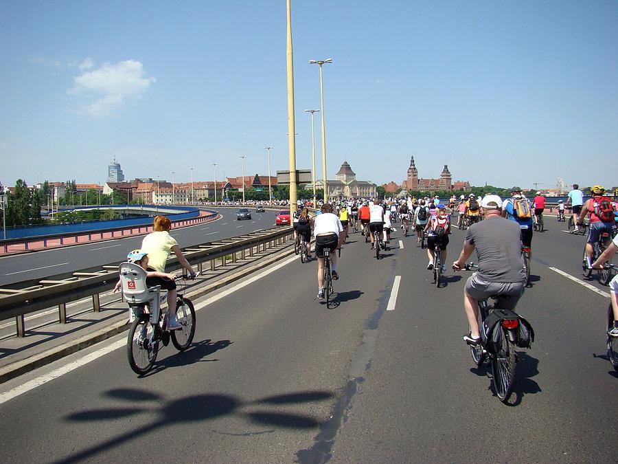 Święto Cykliczne 2014 Szczecin - Centrum miasta zarowerowane.4