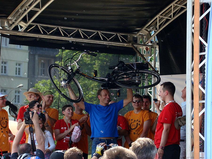 Święto Cykliczne 2014 Szczecin - losowanie roweru dla uczestników przejazdu