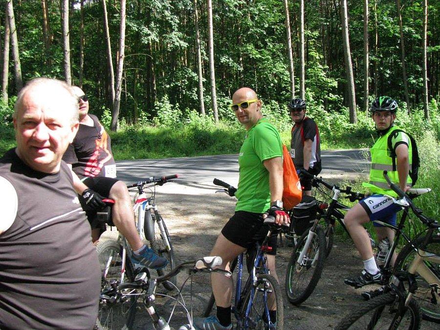 Czekanie za grupa bo w lesie troche sie grupa rozciągła. I