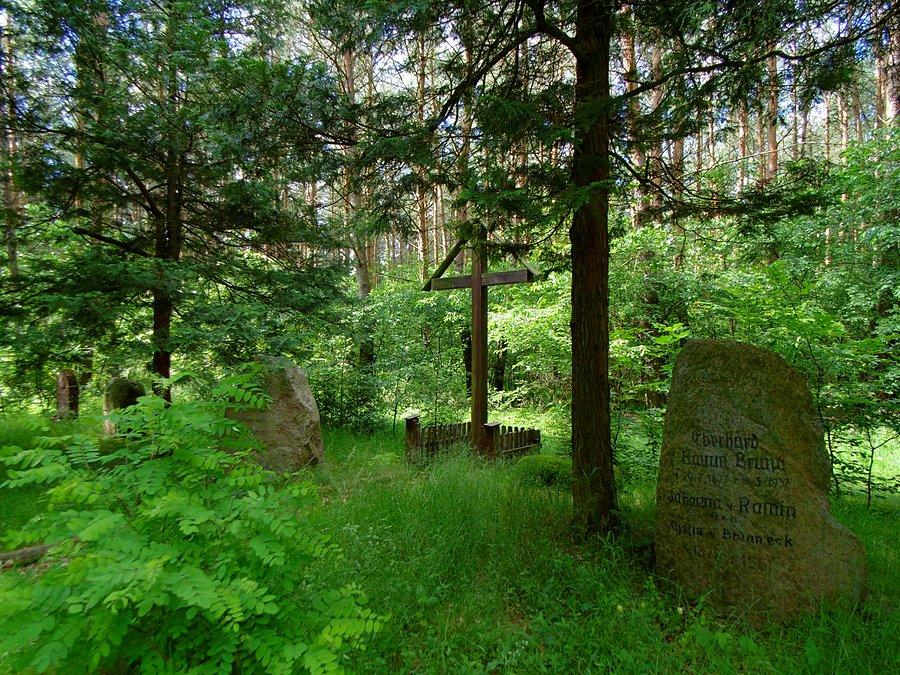 Cmentarz Raminów