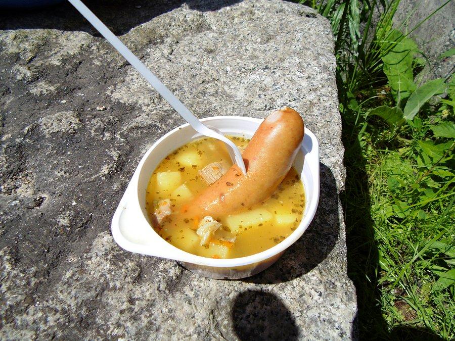 Porcja grochówki z wkładką :)