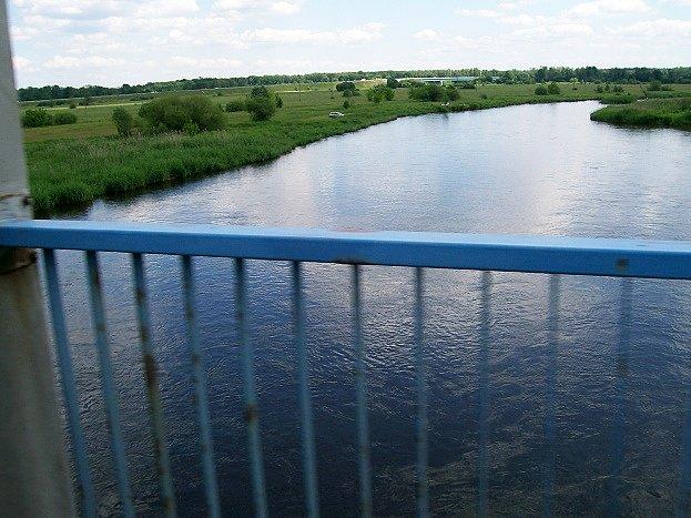 Pilica wolno toczy swe wody ku Wisle- kajakarzy na Pilicy brak
