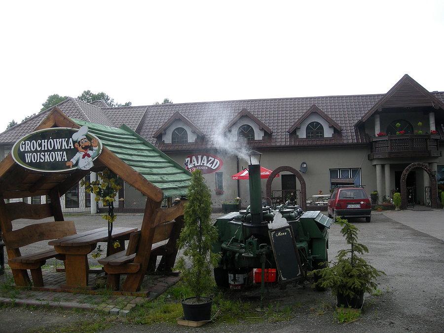 Wojskowa garkuchnia - zajazd "Venite" w Zawadzie Pilickiej k/Szczekocin