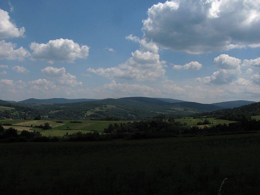 I widok na pasmo magurskie