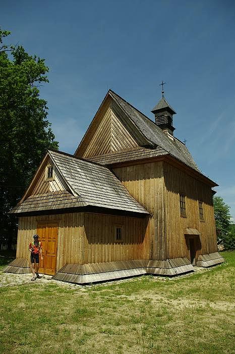 Kościół rzymskokatolicki pw. Objawienia Pańskiego (Trzech Króli) z XVIII wieku w Łukawcu